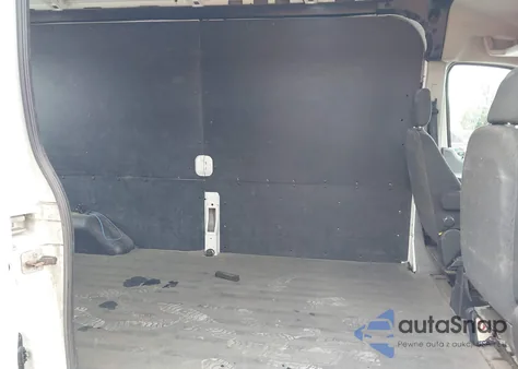 2019 Ford Transit-250 z USA, uszkodzony, nr VIN 1FTYR2CM3KKB08249